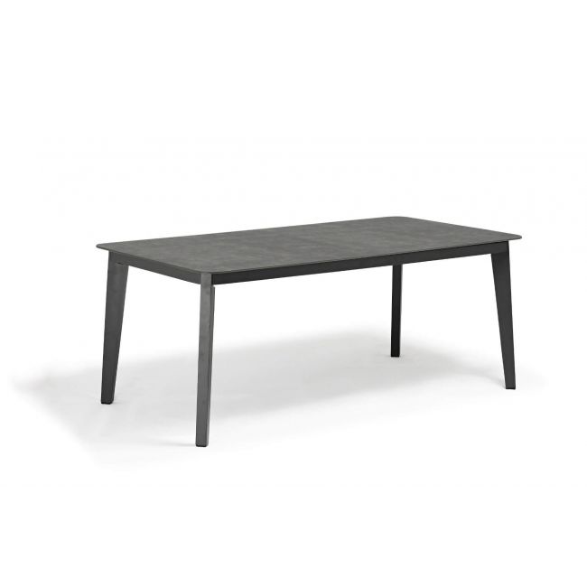 DIVA middle dining table