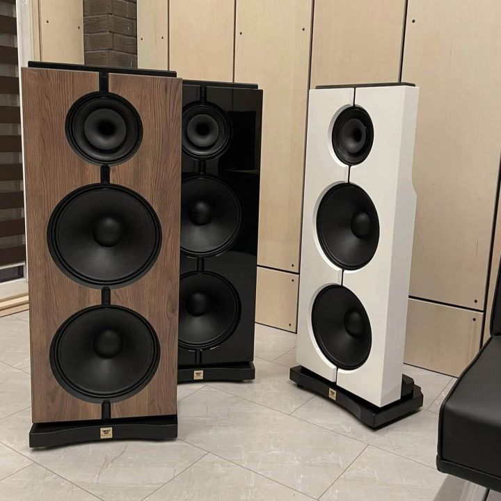 High-End audio speakers RiSound OB small black glossy