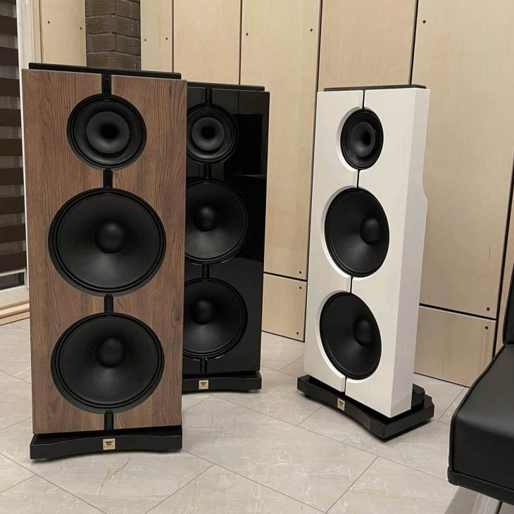 High-End audio speakers RiSound OB small black glossy