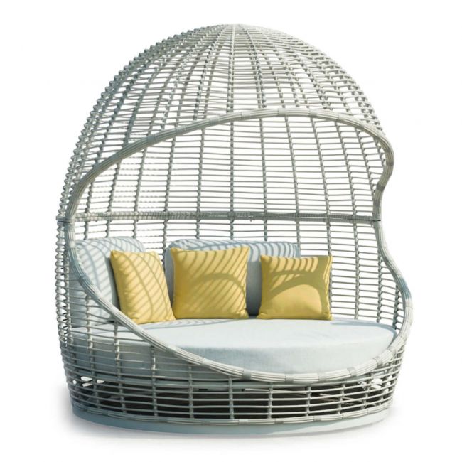 KOKOON wicker bed